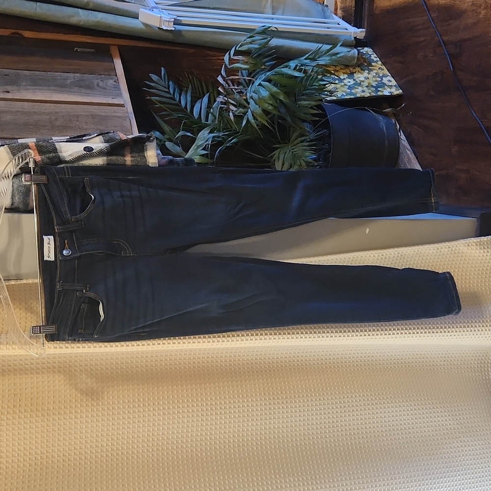 Studio Blue Jeans